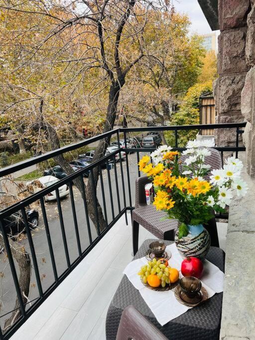 Spacious 2 Bedrooms In The Center Of Jerevan Eksteriør bilde
