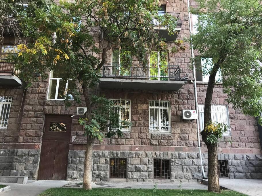 Spacious 2 Bedrooms In The Center Of Jerevan Eksteriør bilde