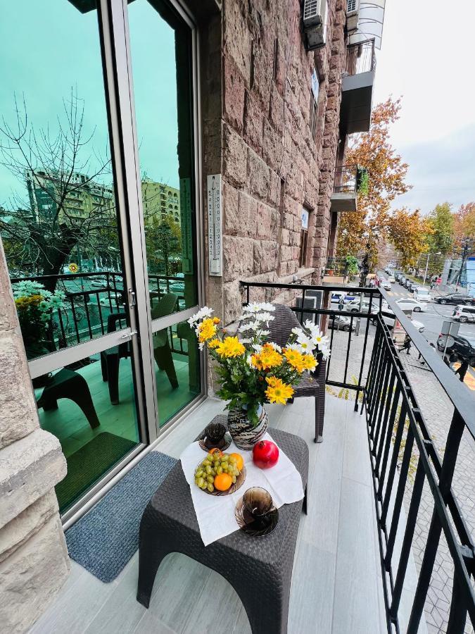Spacious 2 Bedrooms In The Center Of Jerevan Eksteriør bilde