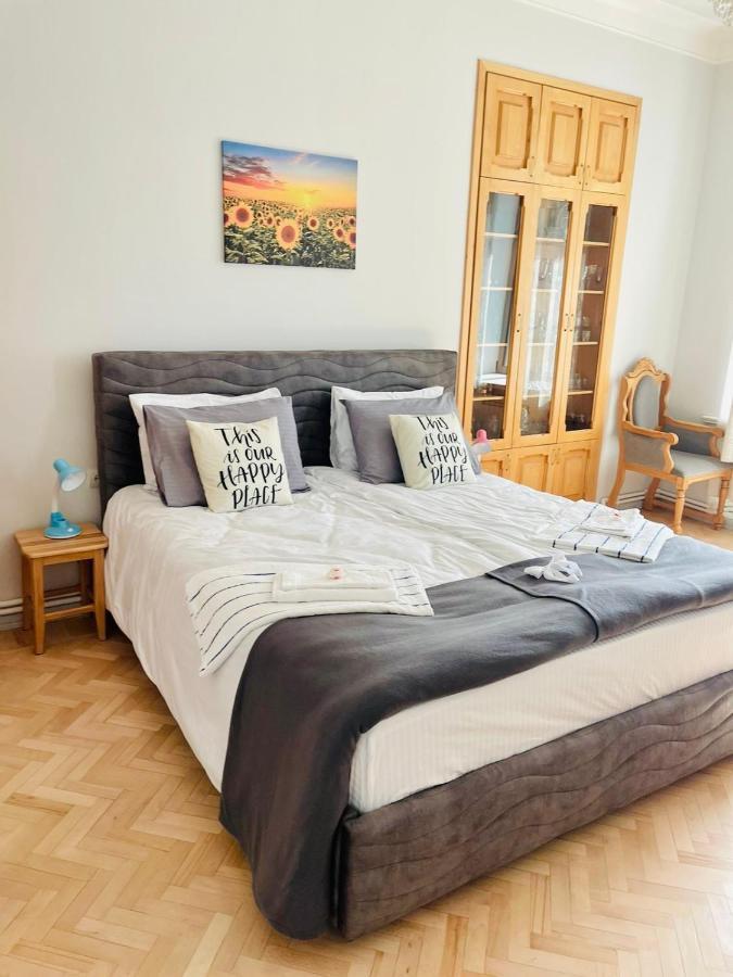 Spacious 2 Bedrooms In The Center Of Jerevan Eksteriør bilde