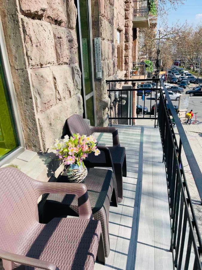 Spacious 2 Bedrooms In The Center Of Jerevan Eksteriør bilde